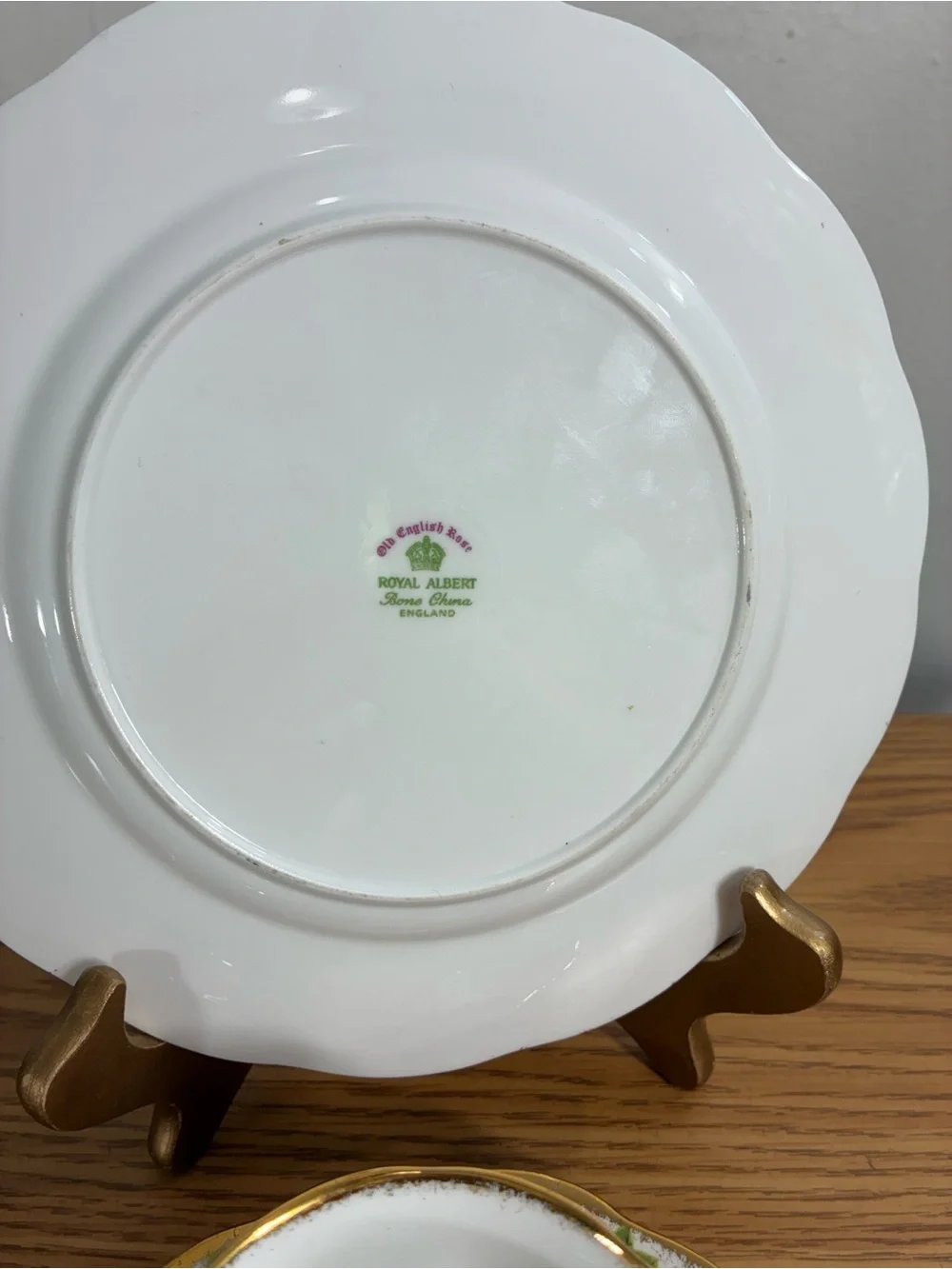 Royal Albert English Rose Pattern Teacup, Saucer & Plate – Pink and Burgundy
